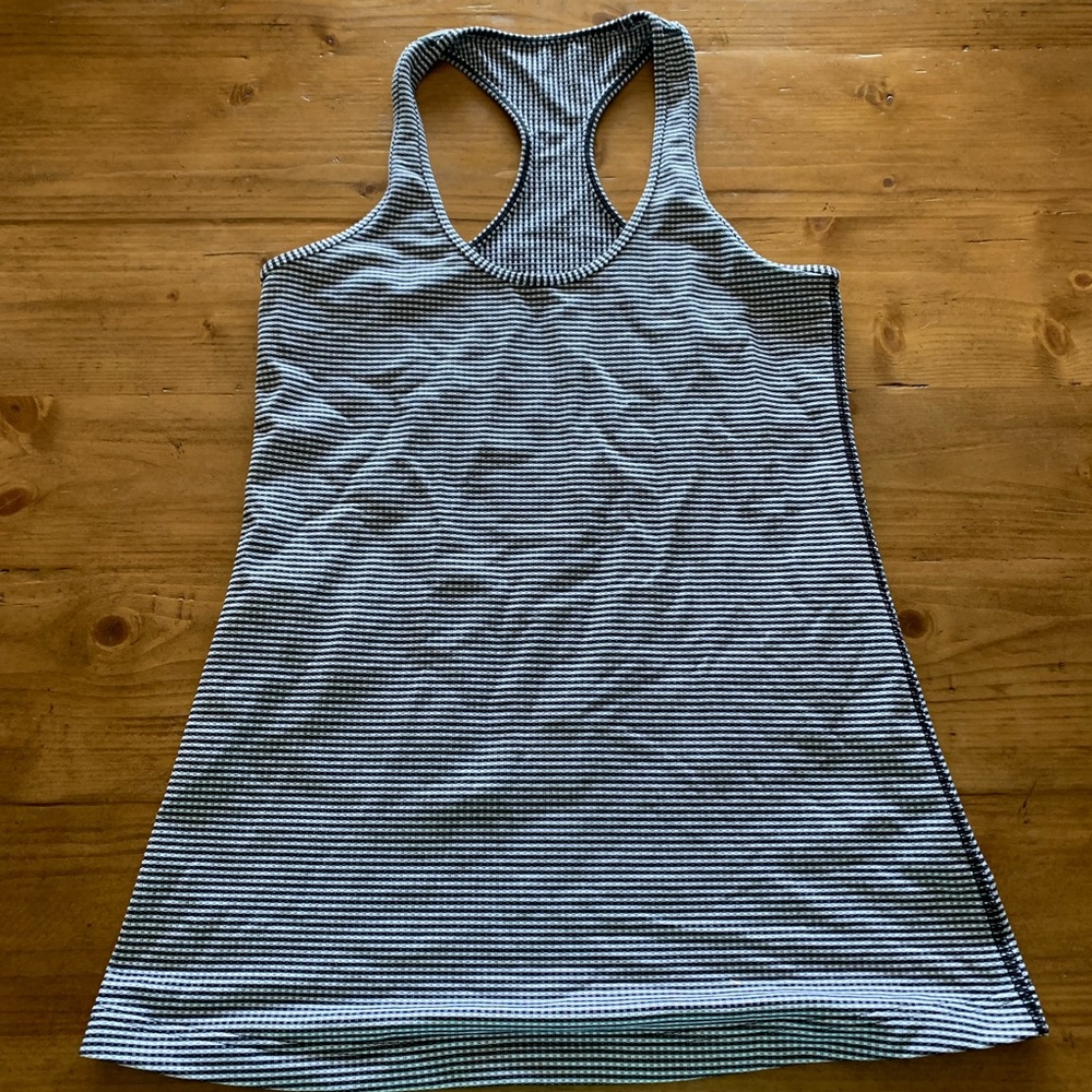 Lululemon black and white tank top sz 10